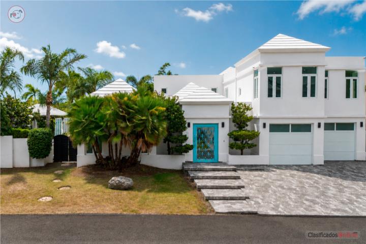 House in Paseo Las Palmas, Dorado