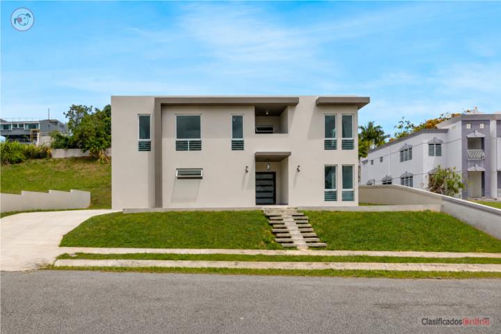Lujosa Casa en Naguabo 5/3 $489K