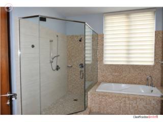Vive en moderna residencia en San Juan