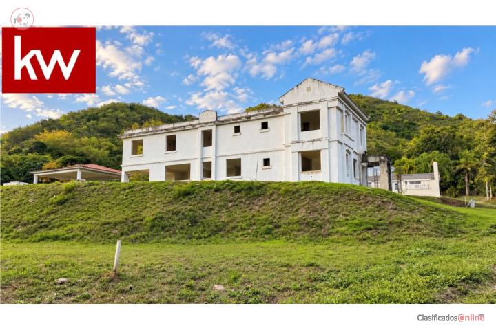 House in Hato Puerco Abajo, Villalba