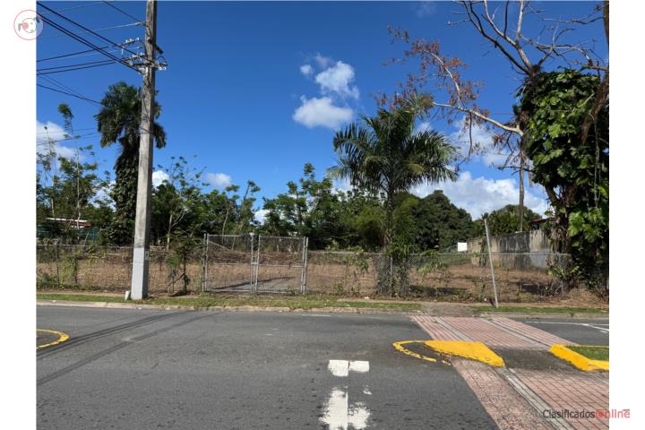 Solar de 2,531 m2--Area Parkville
