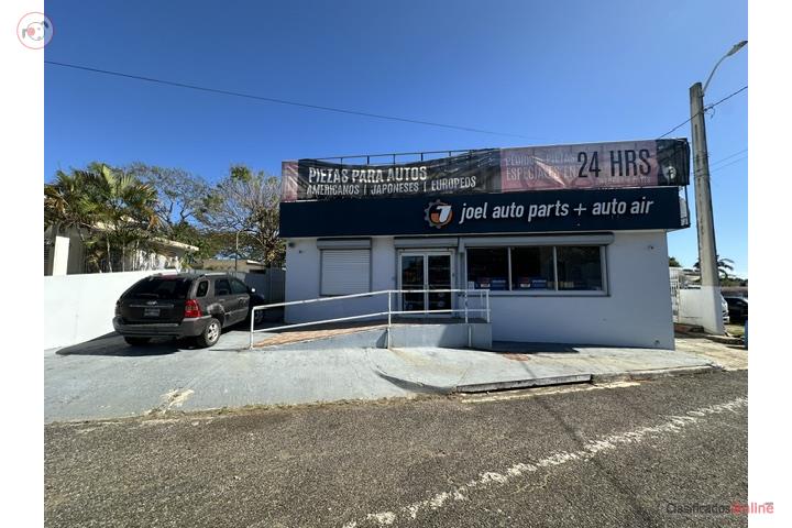Commercial in Cocos, Quebradillas