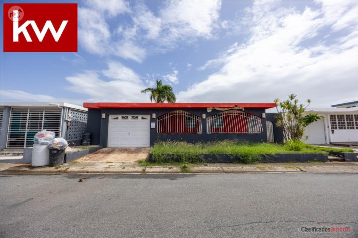 CASA EN URB. VILLA CAROLINA
