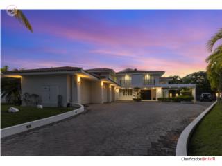 Lujosa Casa en Dorado 5/7 $10,995M