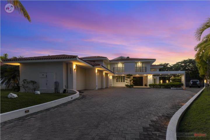 House in Dorado Beach East, Dorado