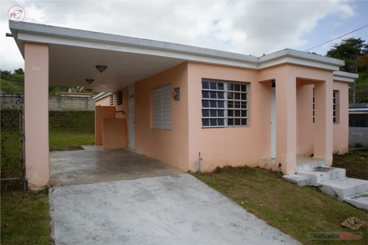 House in Estancias de Carmelina, Trujillo Alto