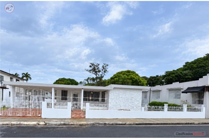 House in Pueblo, Jayuya