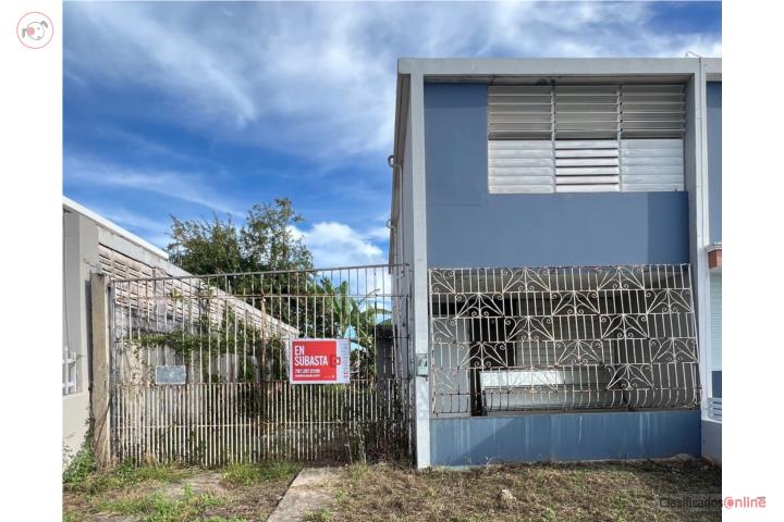 House in Alturas De Bayamon, Bayamón