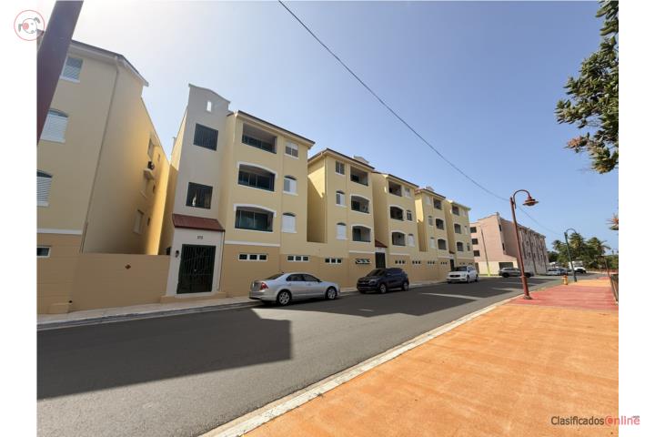 Apartamento en Condominio Marina III, Barceloneta