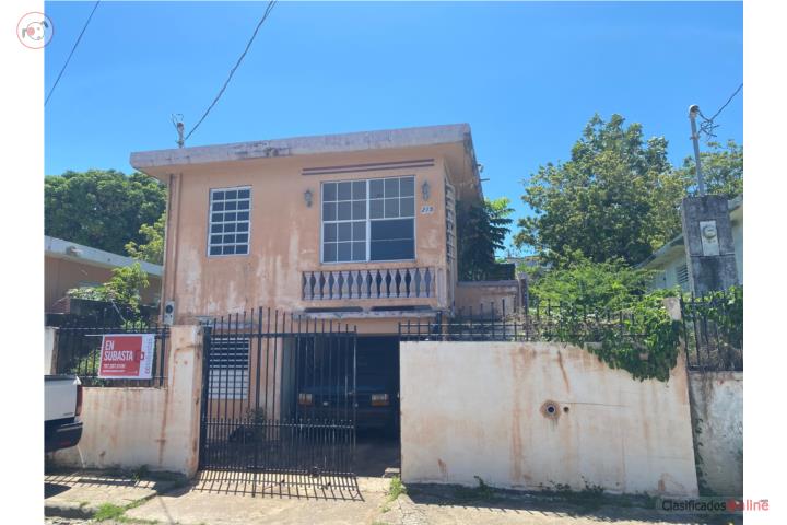 House in Zeno Gandia, Arecibo