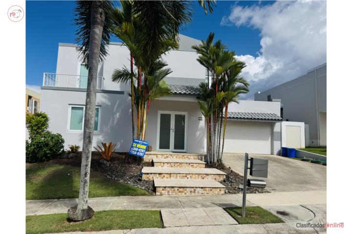 House in Estancias Reales, Guaynabo