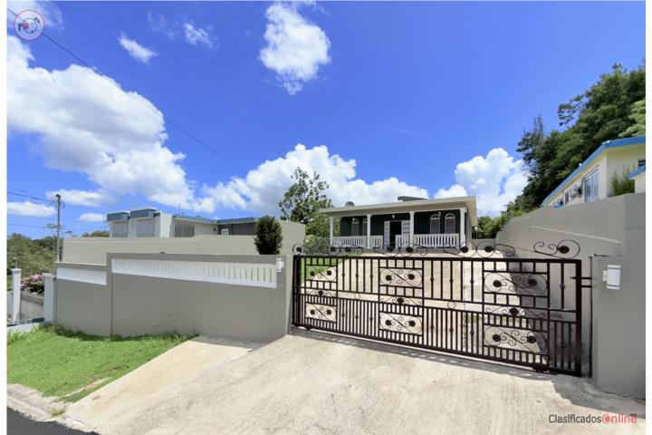 House in Quebrada Arenas, Toa Alta