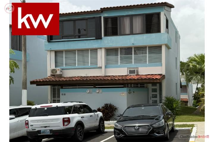 Apartment in Villa Marina Village, Fajardo