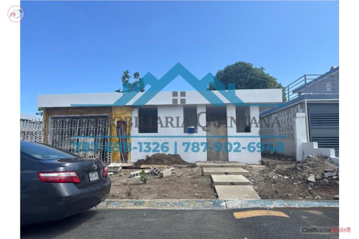 SE VENDE- EN REMODELACIÓN- CON PISCINA