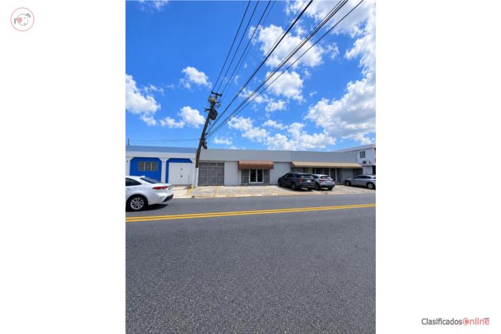 Commercial in Puerto Nuevo, San Juan - Río Piedras
