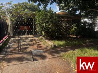 URB. COUNTRY CLUB, CASA EN SAN JUAN