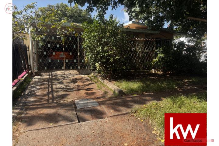 House in Country Club, San Juan - Río Piedras
