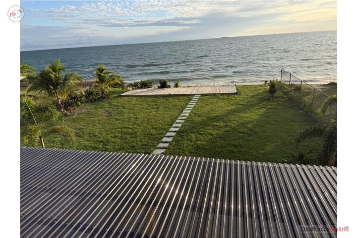 Terreno con Camper airstream frente al mar