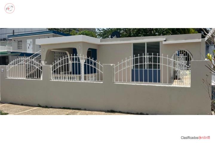House in Reparto Valencia, Bayamón