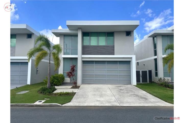 House in Riviera Village, Riviera, Bayamón