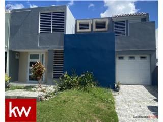 URB. TORREMOLINOS, CASA EN GUAYNABO