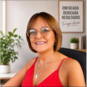 Lisy Robles 