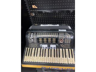 Hohner accordion 