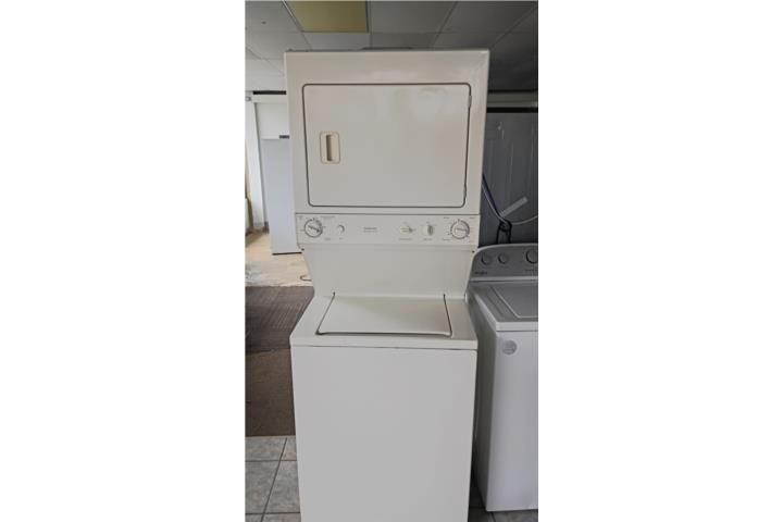 Combo de lavadora y secadora GE