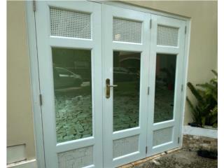 Puerta Folding con cristales Blue Green, JC PVC Fence & more Puerto Rico