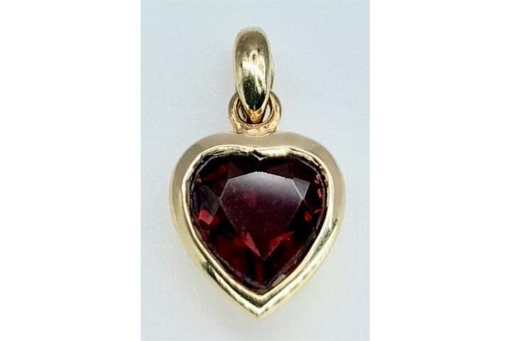 CHARM CORAZON 14KT