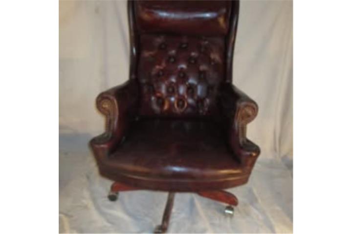 Silla Executiva de Juez. El material es vinil