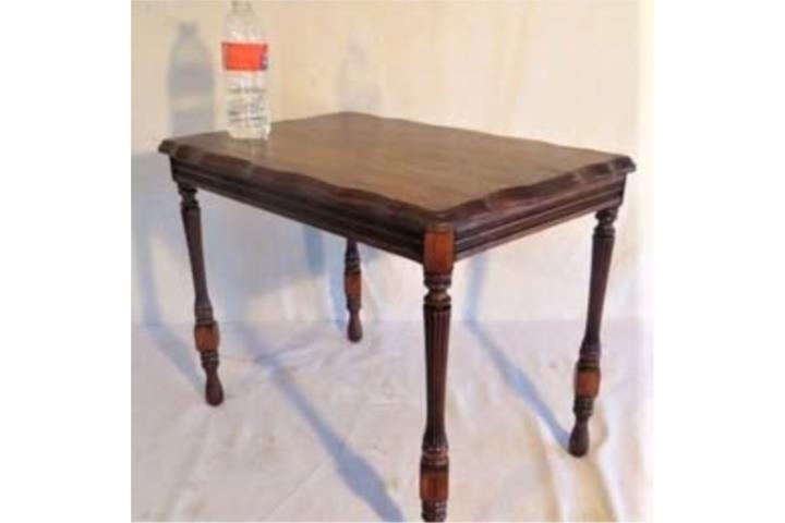 Mesita Antigua Restaurada. 100% madera.