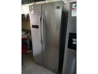 Nevera Midea  en stainless steel 