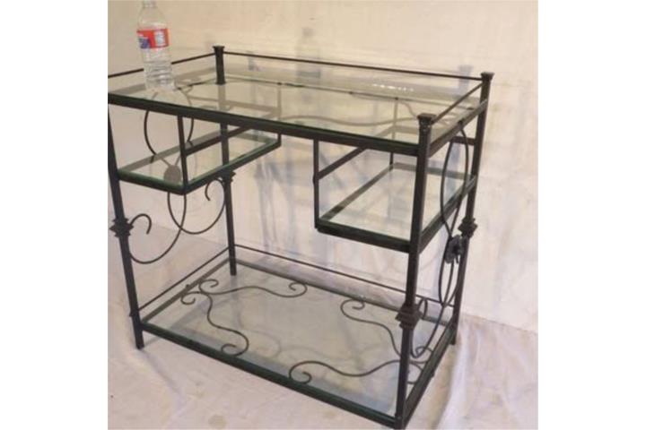 Mesa Neo Castellano en Hierro y Cristal.