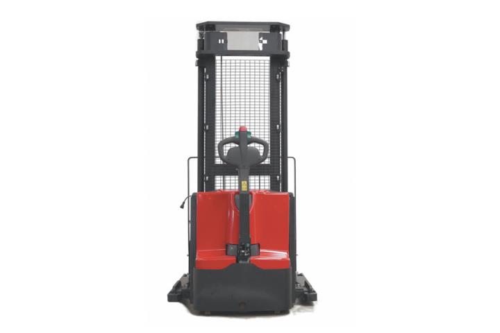 PALLETS STACKERS