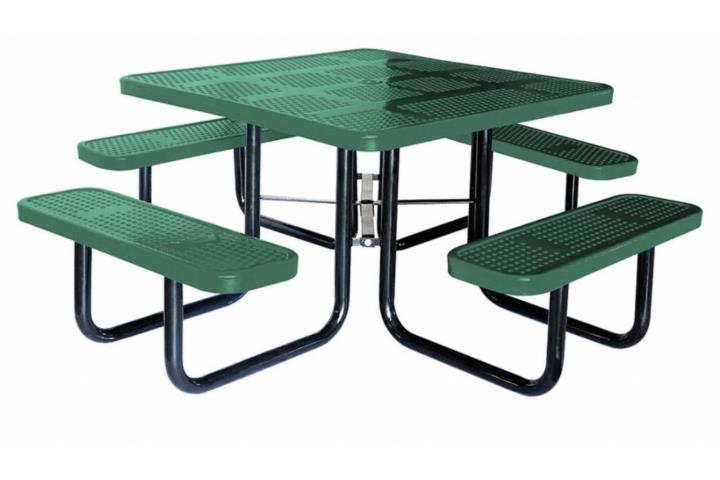 PICNIC TABLES USA