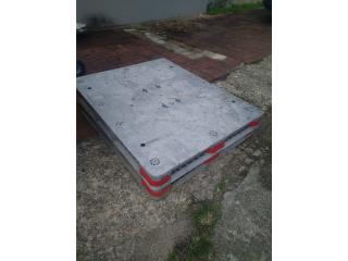 PALETAS GRANDES LISAS PLASTICAS MIDEN 44x56, ANROD NATIONAL EXPORTS.llc Puerto Rico