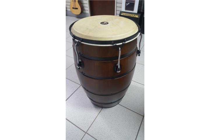 Barril 14 de bomba y plena