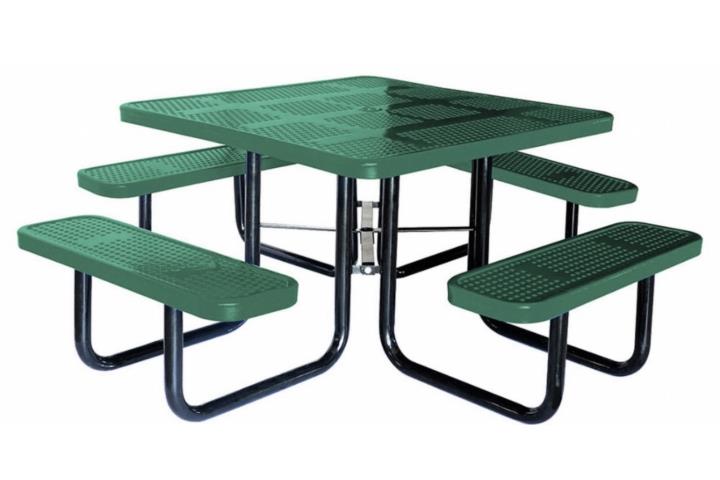 PICNIC TABLES USA