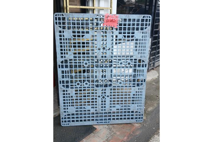 Paletas plásticas heavy duty 44x56