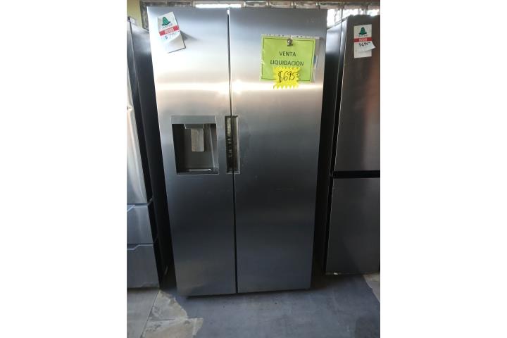 Nevera side by side Midea