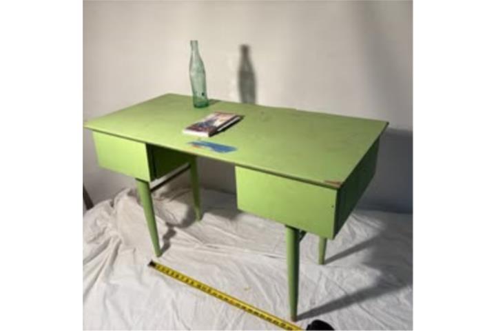 Escritorio y infantil y silla MCM Años 60-70