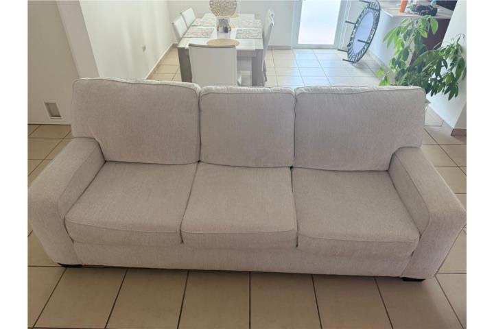 Sofa x 3, Como nuevo, Regalado Aprovecha, Puerto Rico