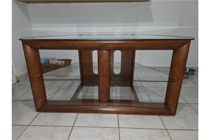 Mesa de cristal y madera, Puerto Rico