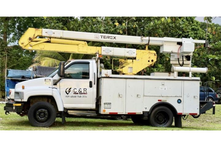 CAMION DE PUNTAL 45 2006 GMC DIESEL , Puerto Rico