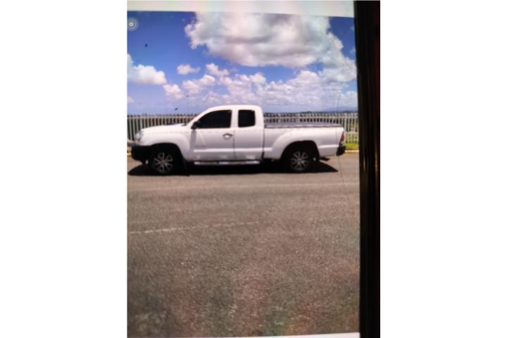 Toyota Tacoma 2008 cab 1/2 12,500, Puerto Rico