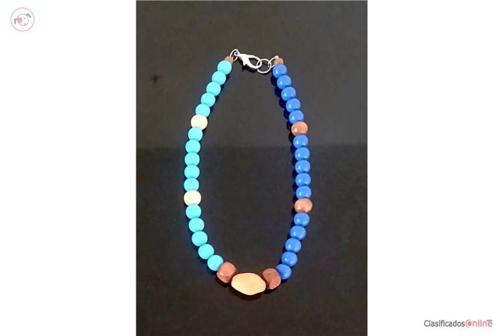 Collares en madera, Puerto Rico