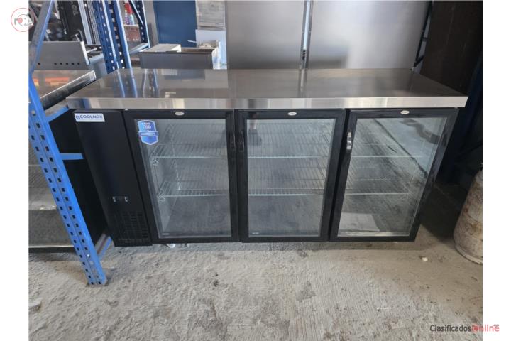Back bar de 72 ( 3 puertas ) , Puerto Rico