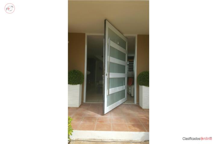Puerta Pivot con Diseño 60x96, Puerto Rico