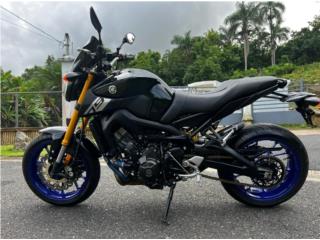 YAMAHA FZ09 2016 BLACK & BLUE, XTREME IMPORTS Puerto Rico